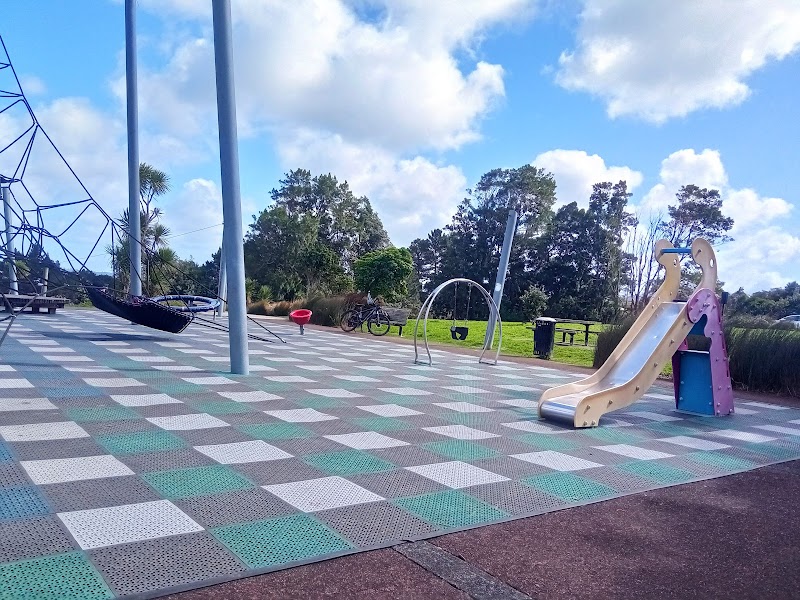 Heron Park Playground photo 2