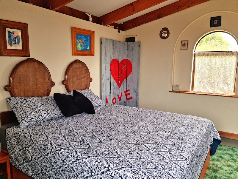 Hidden Valley Farm Holidays / Sanctuary photo 2