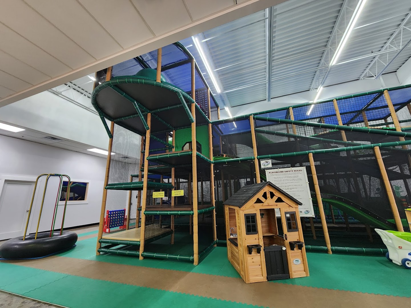 Hide N Play Cafe