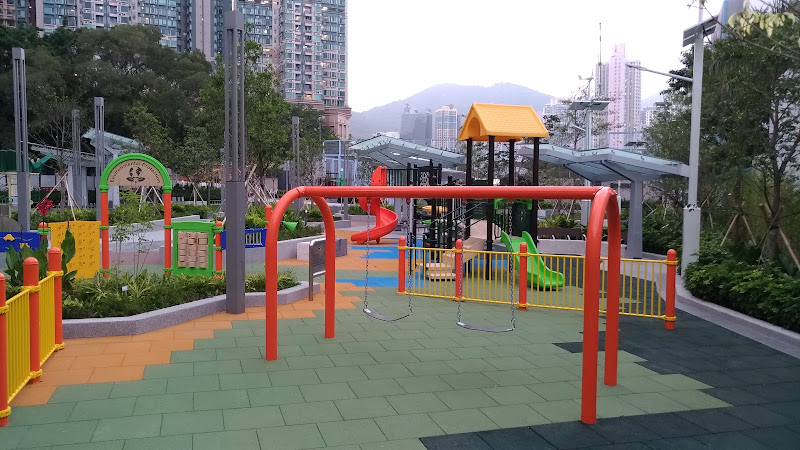 Hing Wah Street West Playground