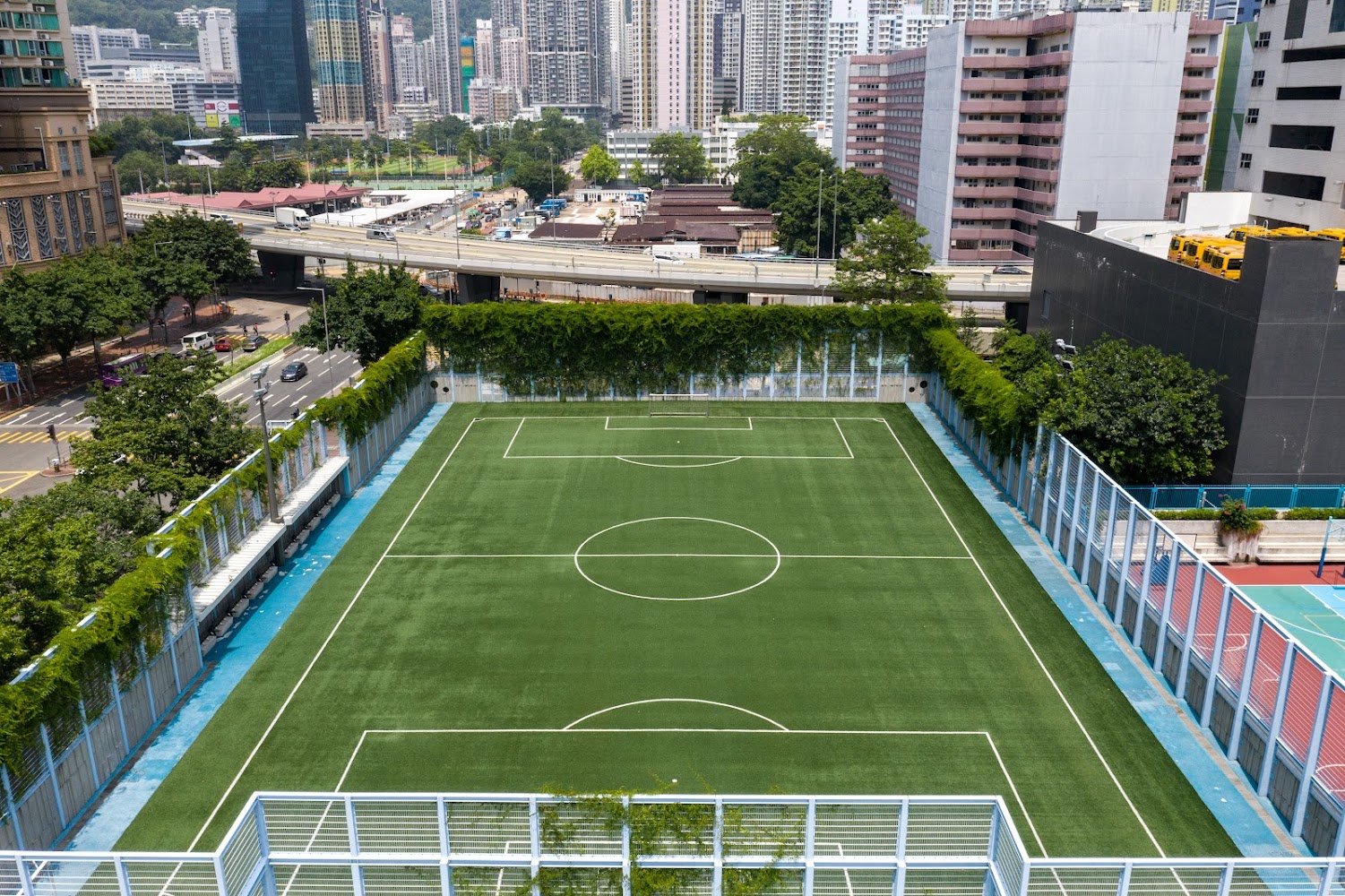 Hing Wah Street West Playground photo 5