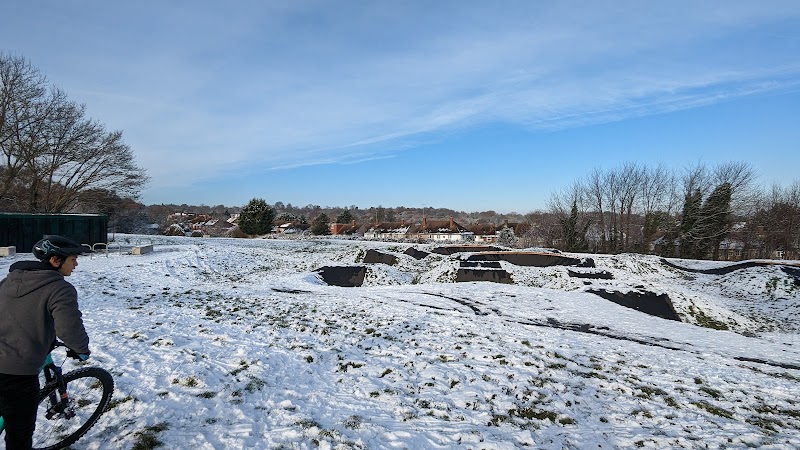 Hoblingwell Wood Recreation Ground photo 3