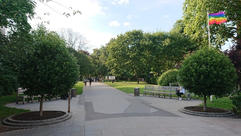 Holland Park Toddlers Playground photo 2