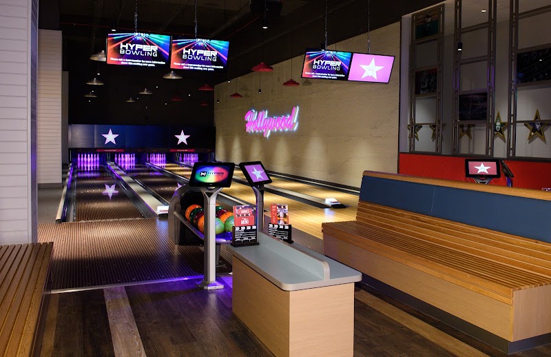 Hollywood Bowl Lakeside photo 2