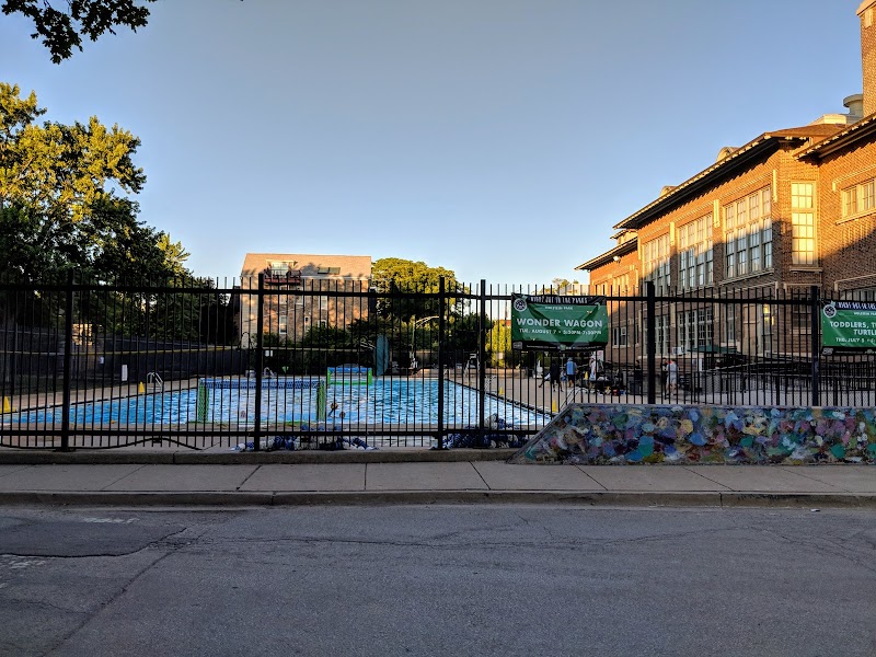 Holstein Park Public Pool (Outdoor) photo 2