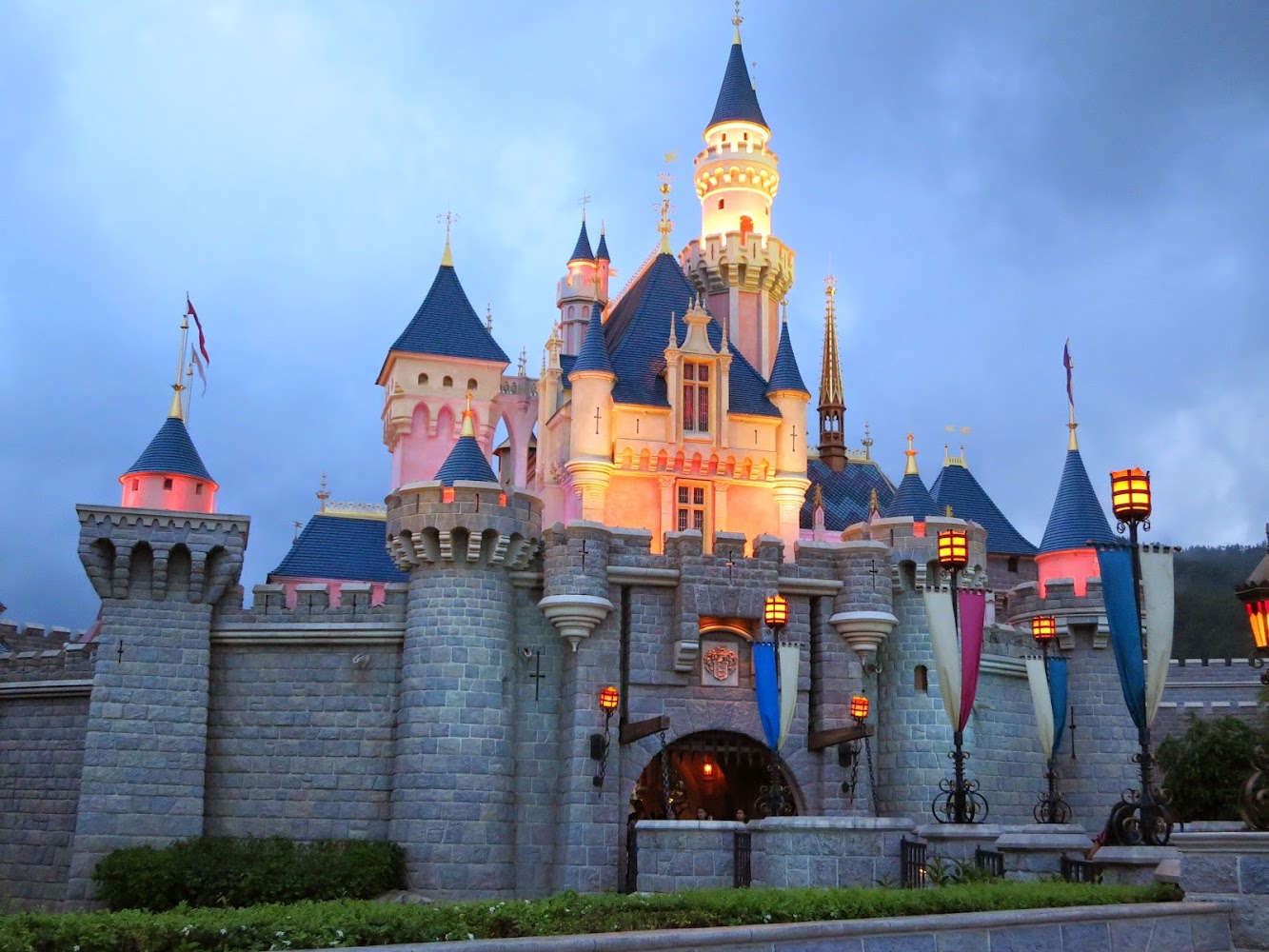 Hong Kong Disneyland photo 5
