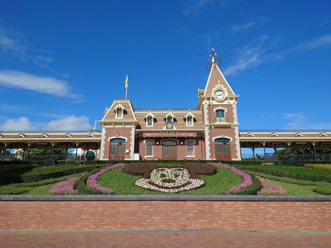Hong Kong Disneyland Railroad photo 2
