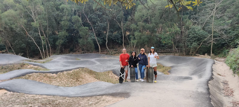 Hong Kong Surfing Lesson - Surfskate