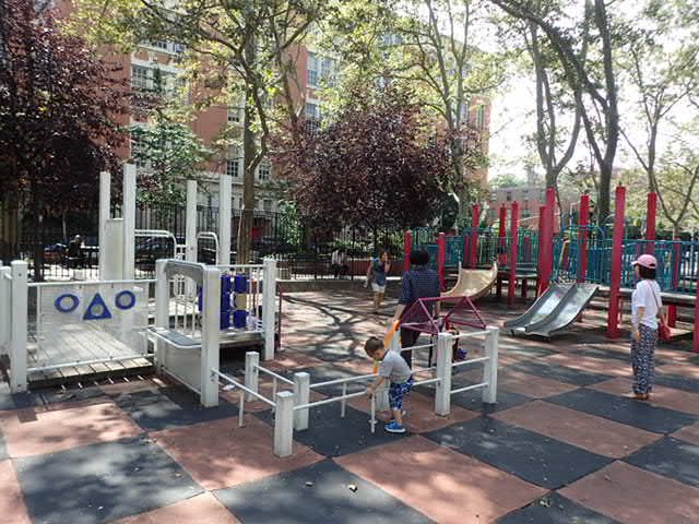 Houston Street Playground photo 3