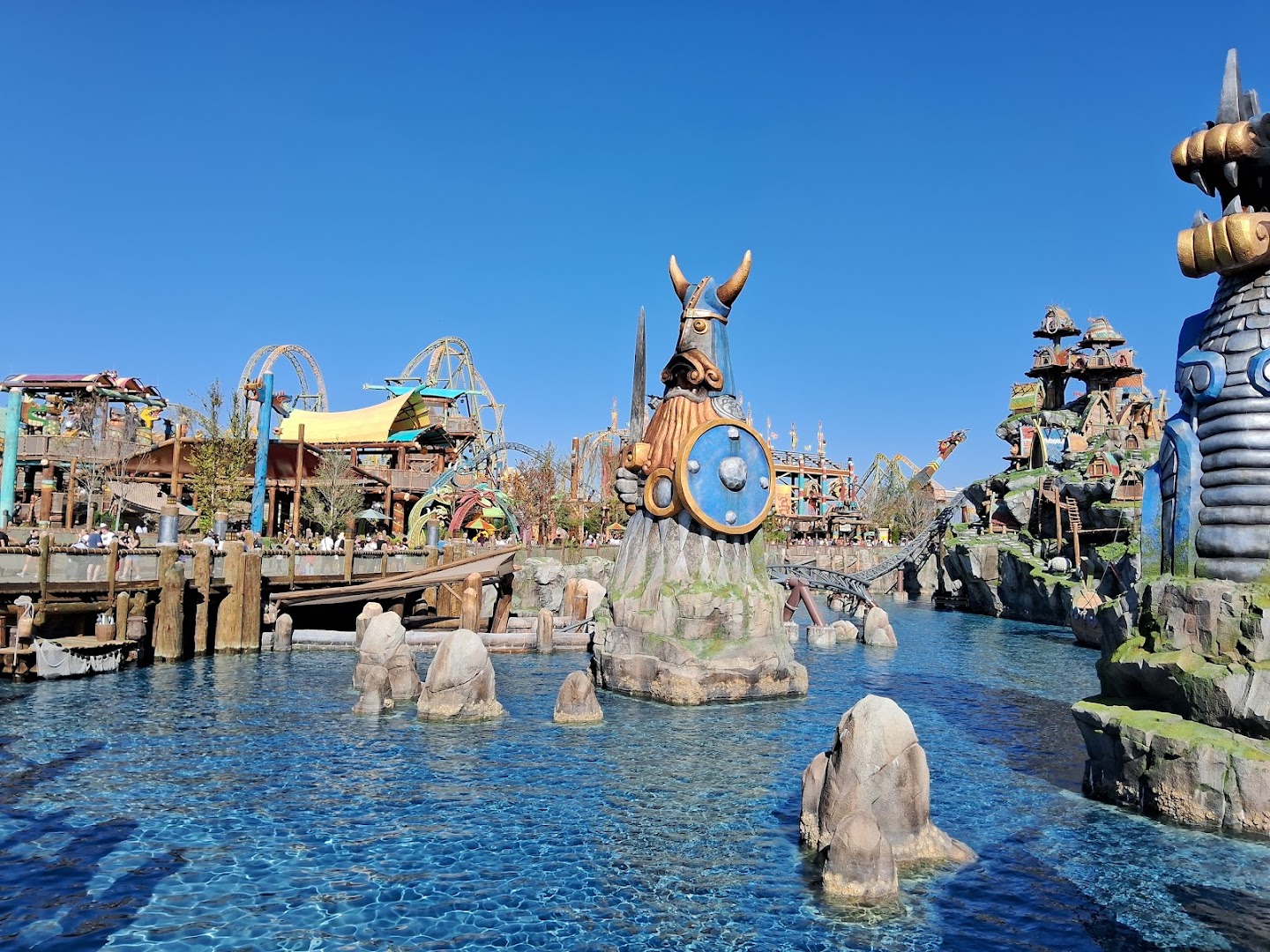 How to Train Your Dragon â Isle of Berk