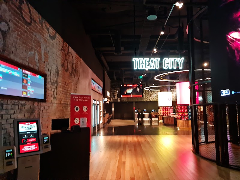 HOYTS Highpoint photo 2