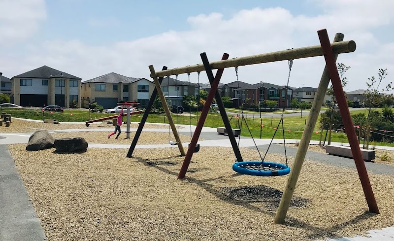 Hughs Way Playground photo 3