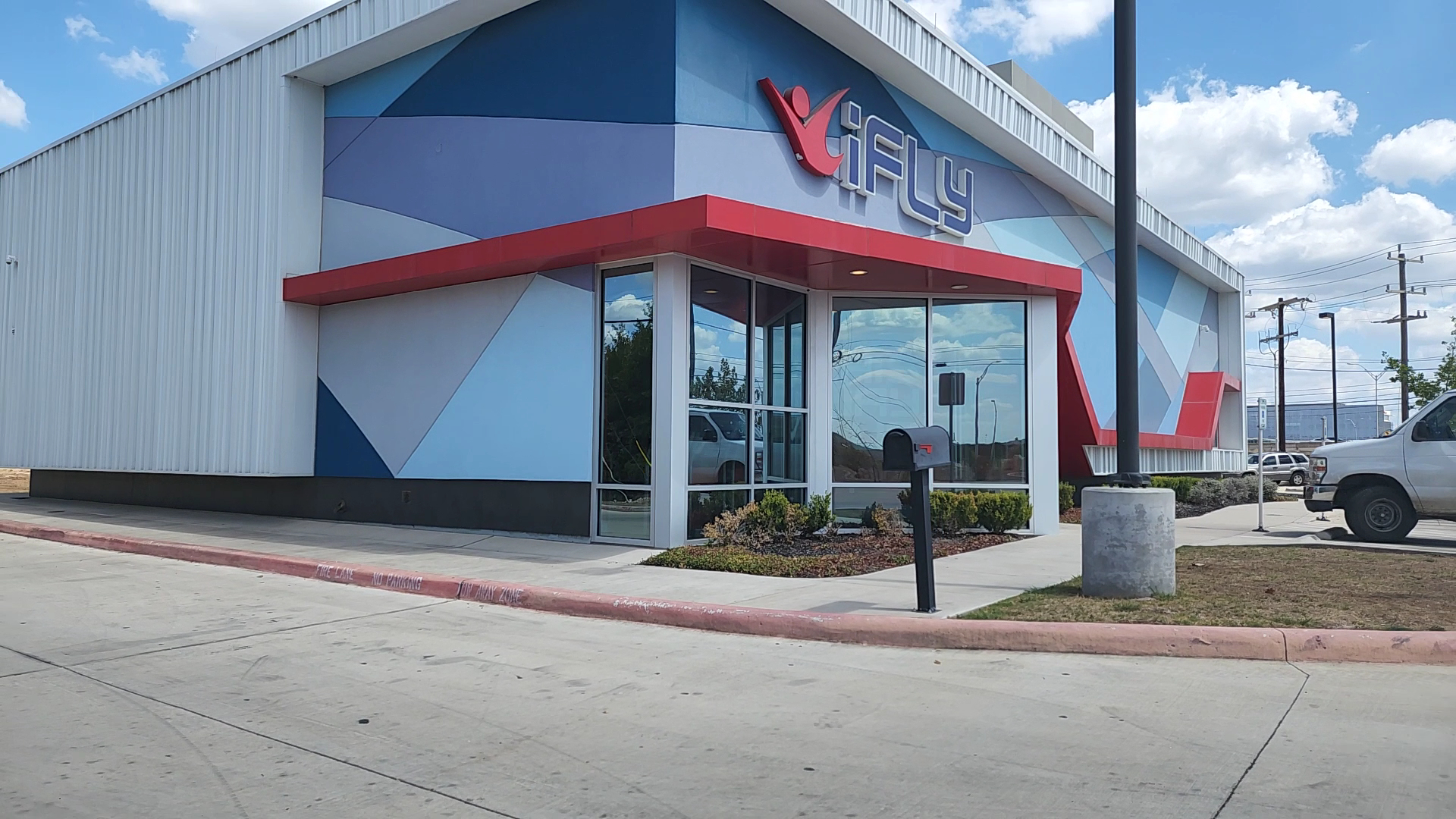iFLY Indoor Skydiving - San Antonio photo 2