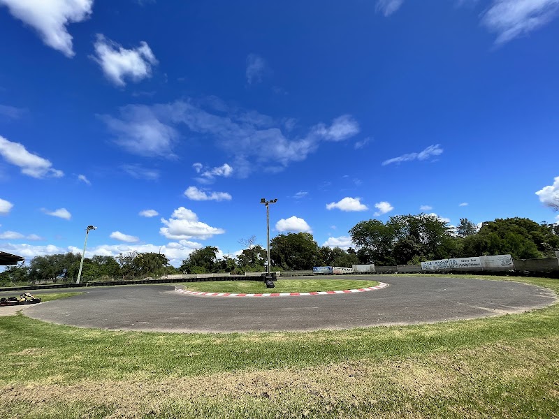 Indy 800 Kart Track photo 3