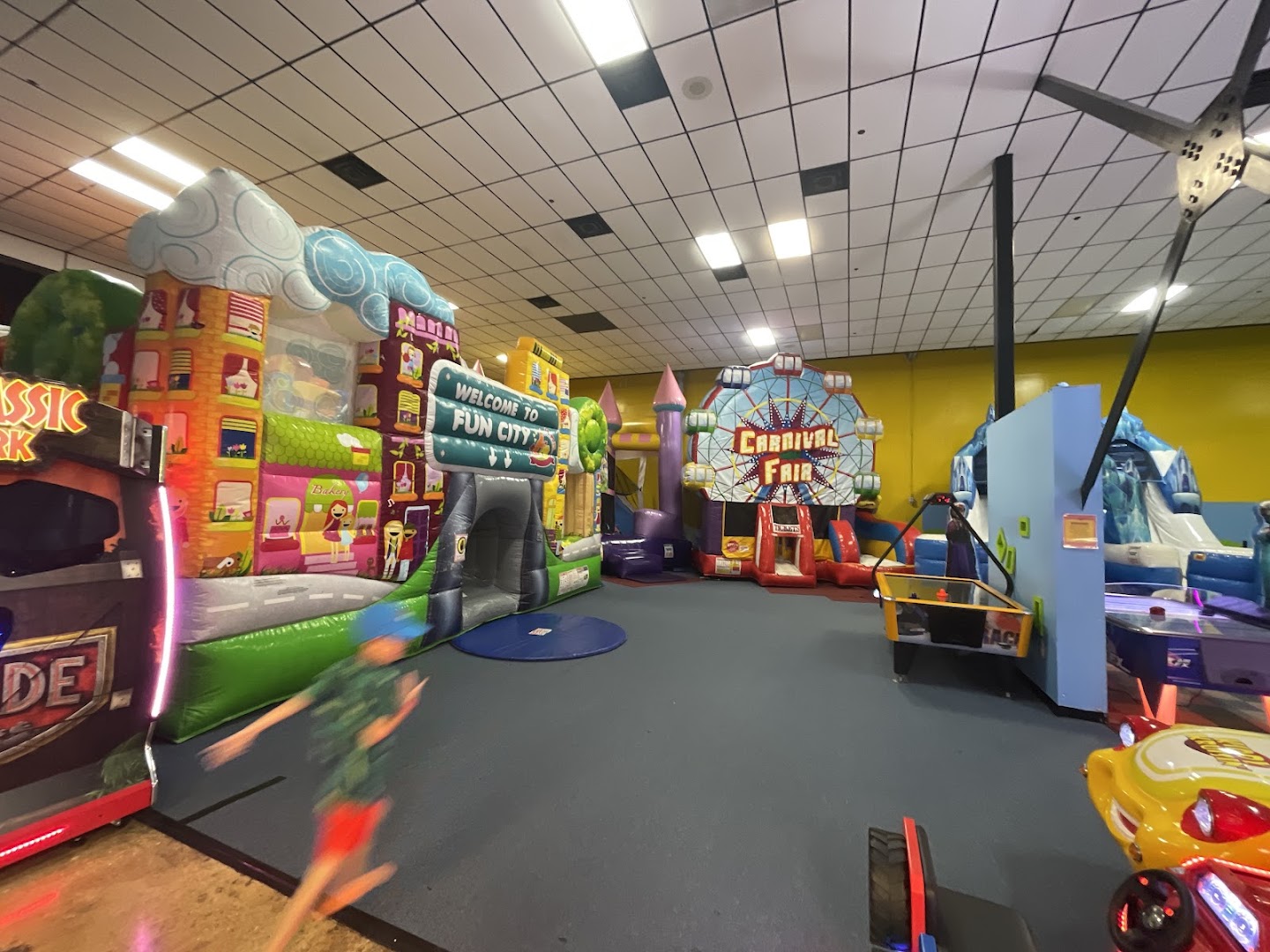 Inflatable Wonderland photo 2