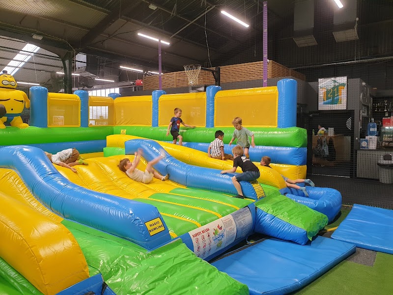 Inflatable World Hornby