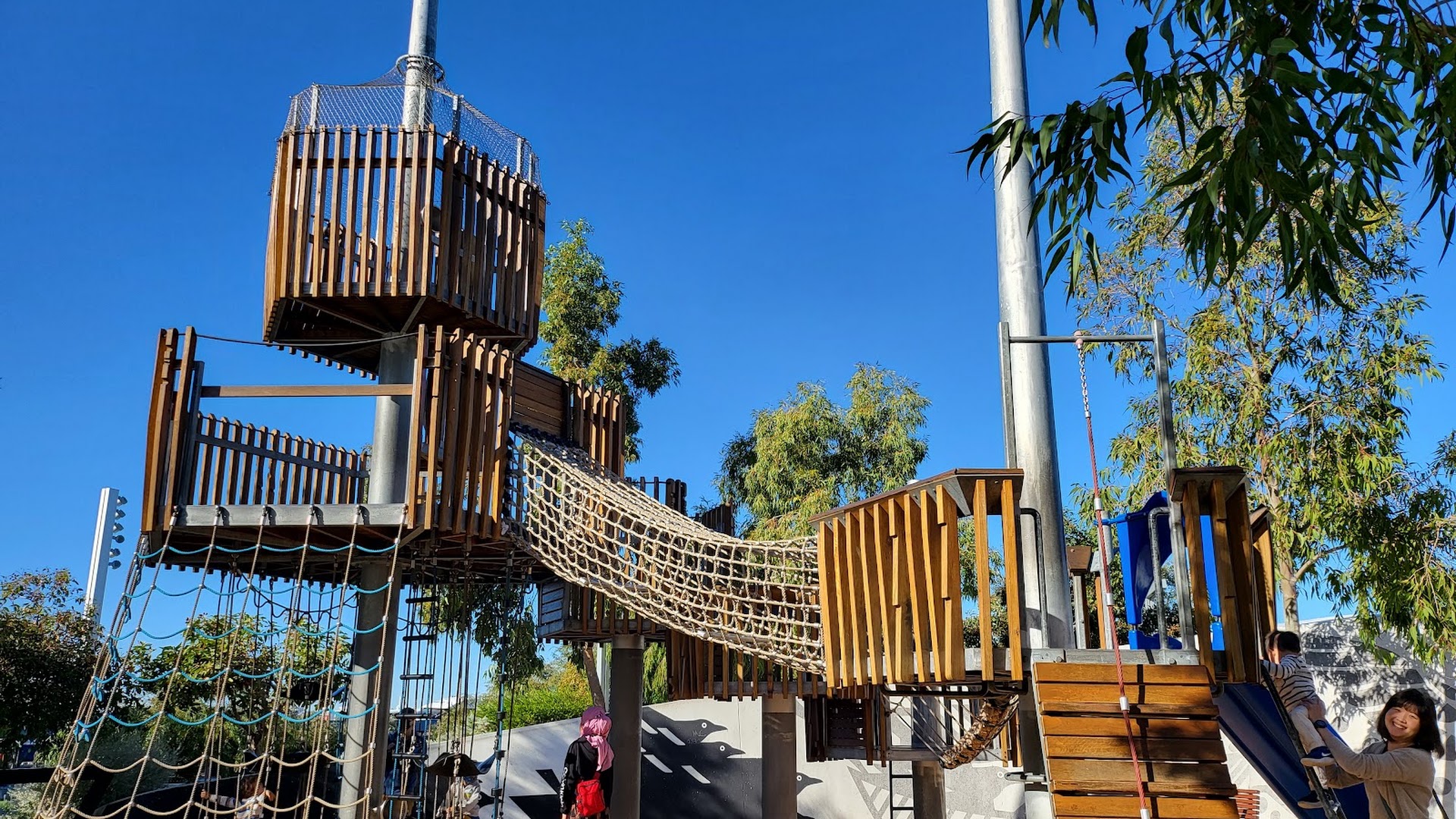 Island Playground photo 2