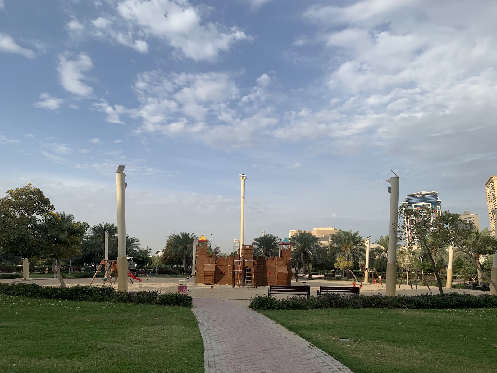 JVC Castle Park photo 2