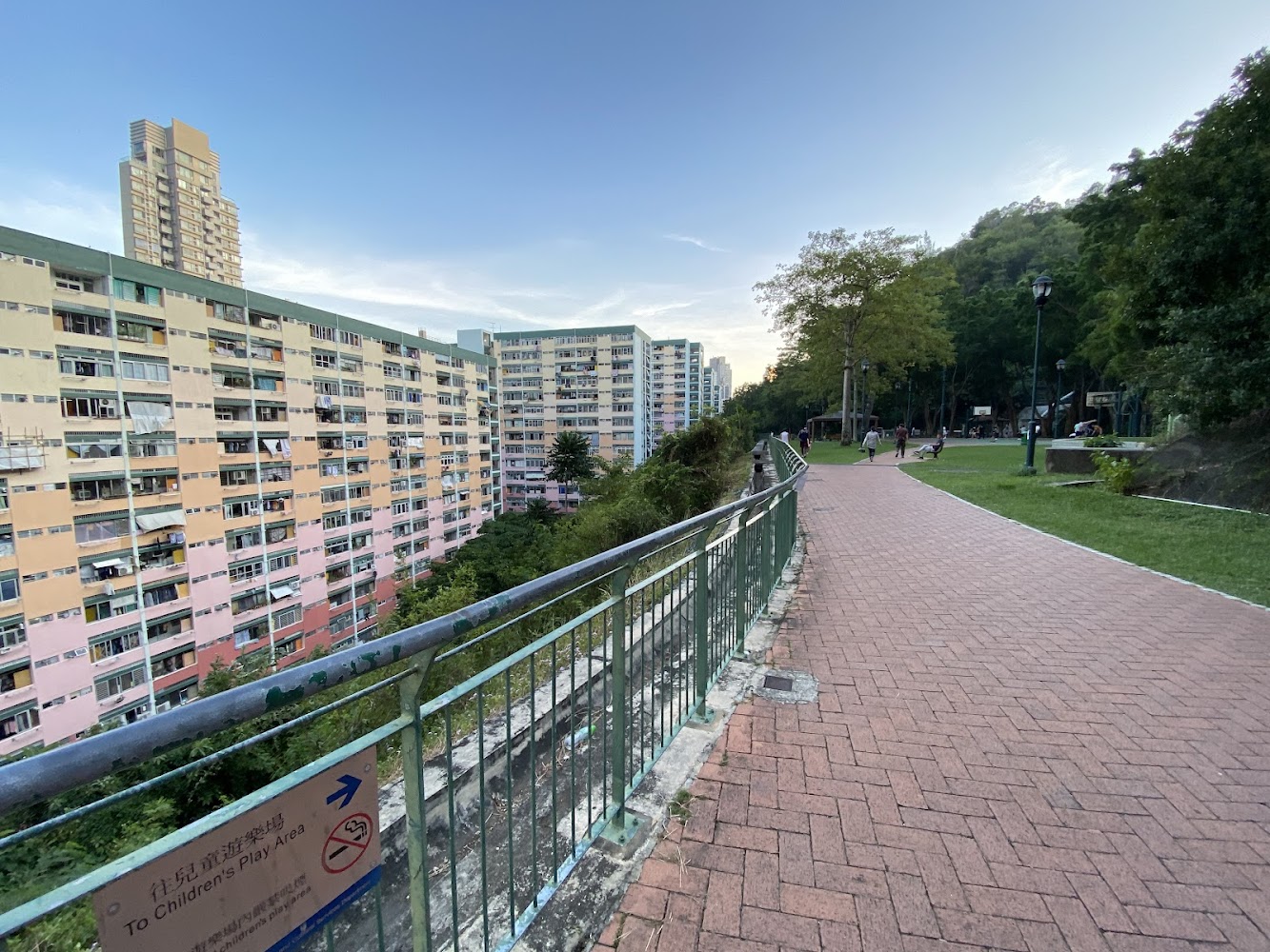 Kau Pui Lung Road Playground photo 4