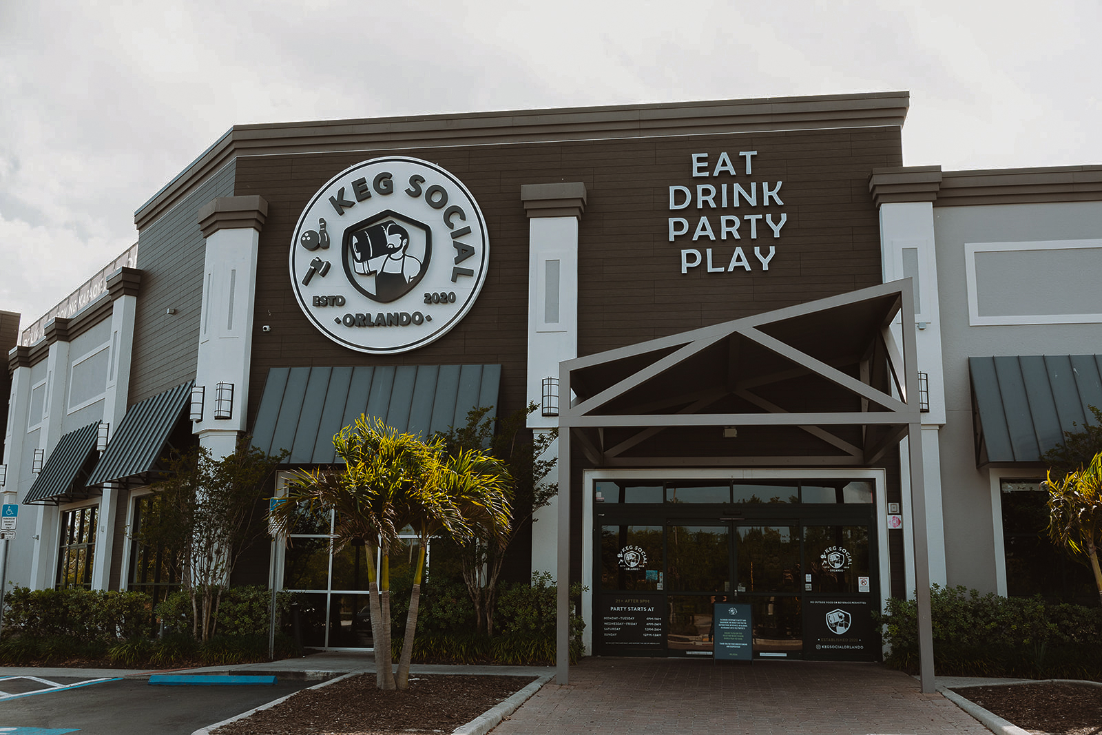 KEG SOCIAL ORLANDO - Dining & Entertainment