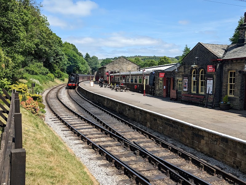 Keighley & Worth Valley Railway - Oxenhope photo 2
