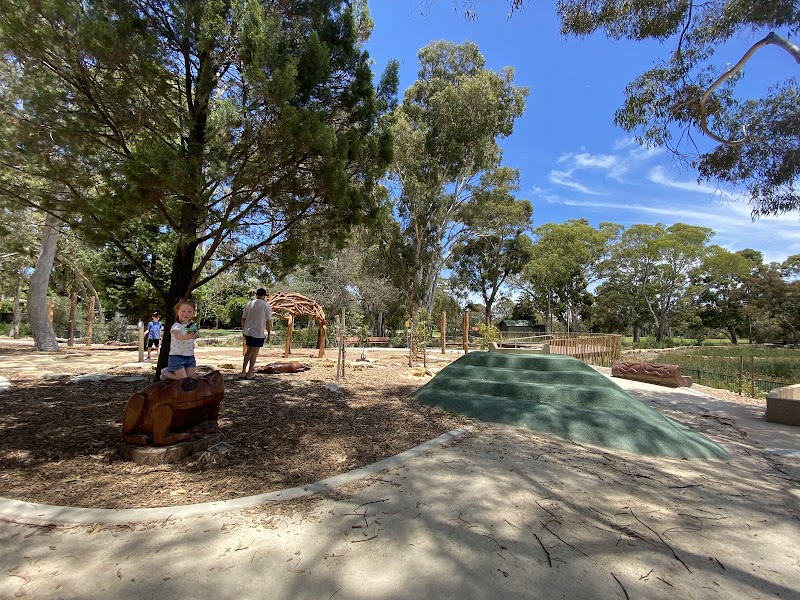 Kensington Gardens Reserve photo 2