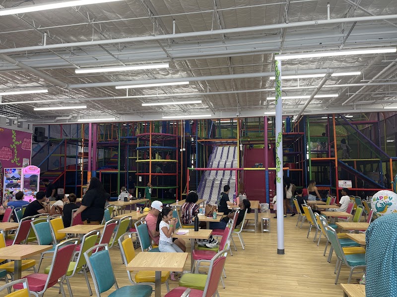 Kids Empire Houston Maplewood photo 2