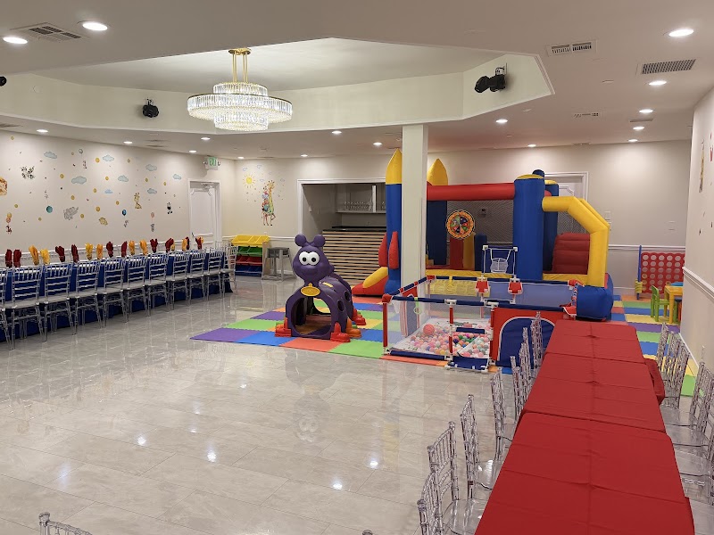 Kids Playtopia
