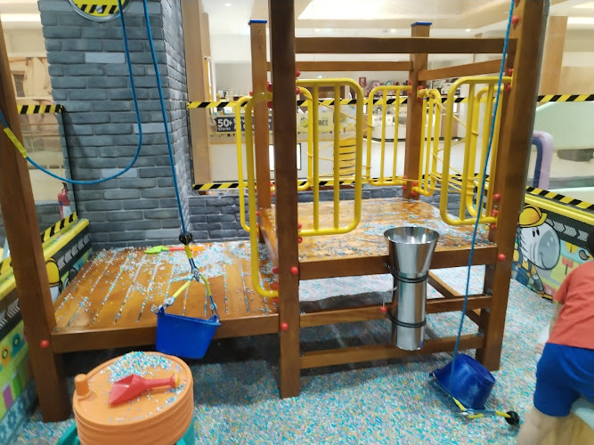 Kidz Factory - Al Hamra Mall