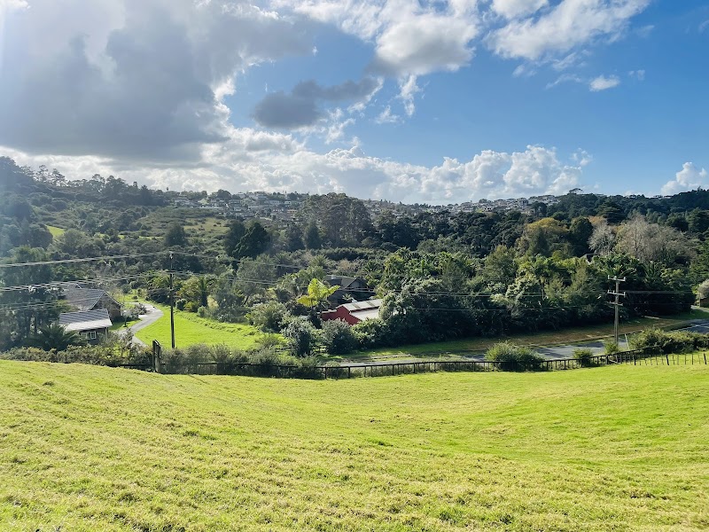 Kiwi Valley Farm Park photo 2