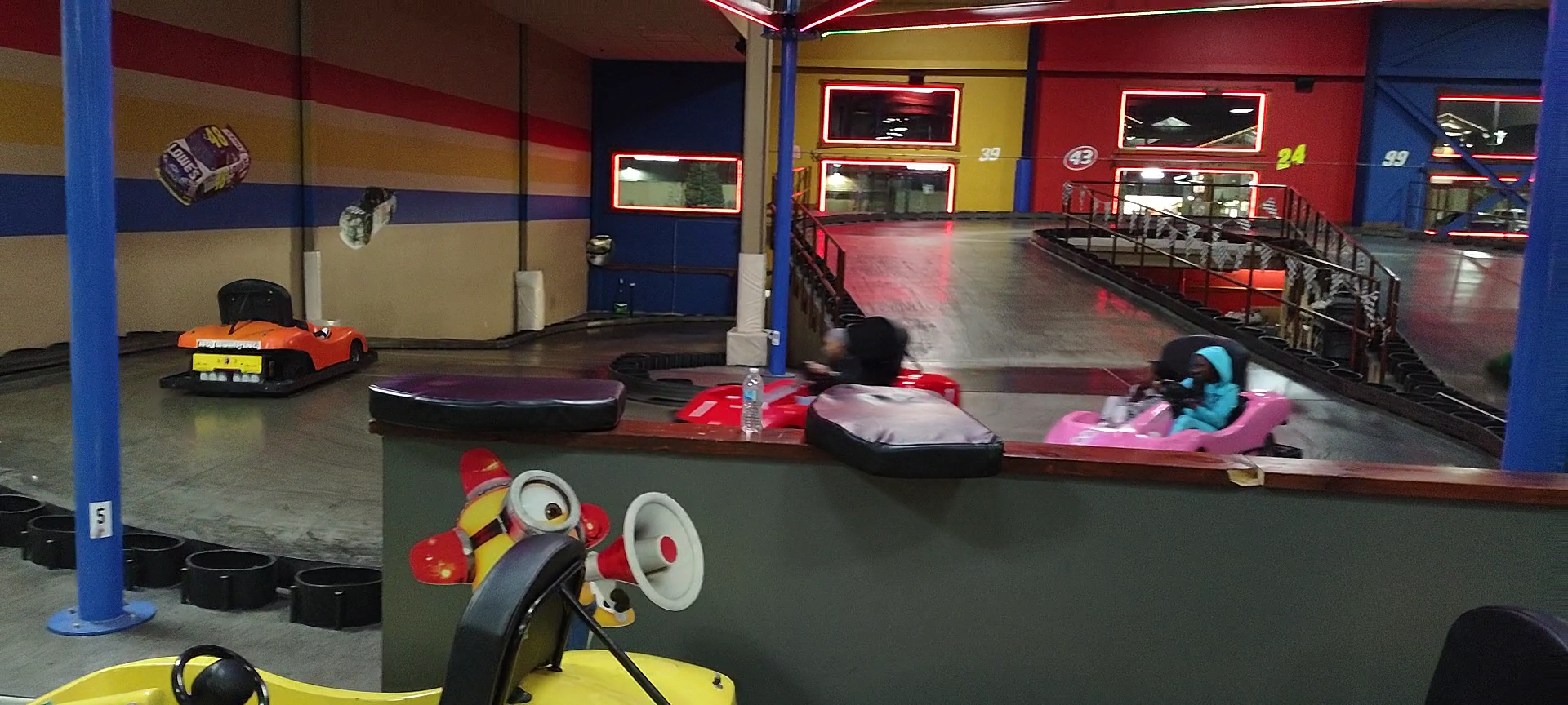 Knuckleheads Trampoline Park Rides Bowling photo 2