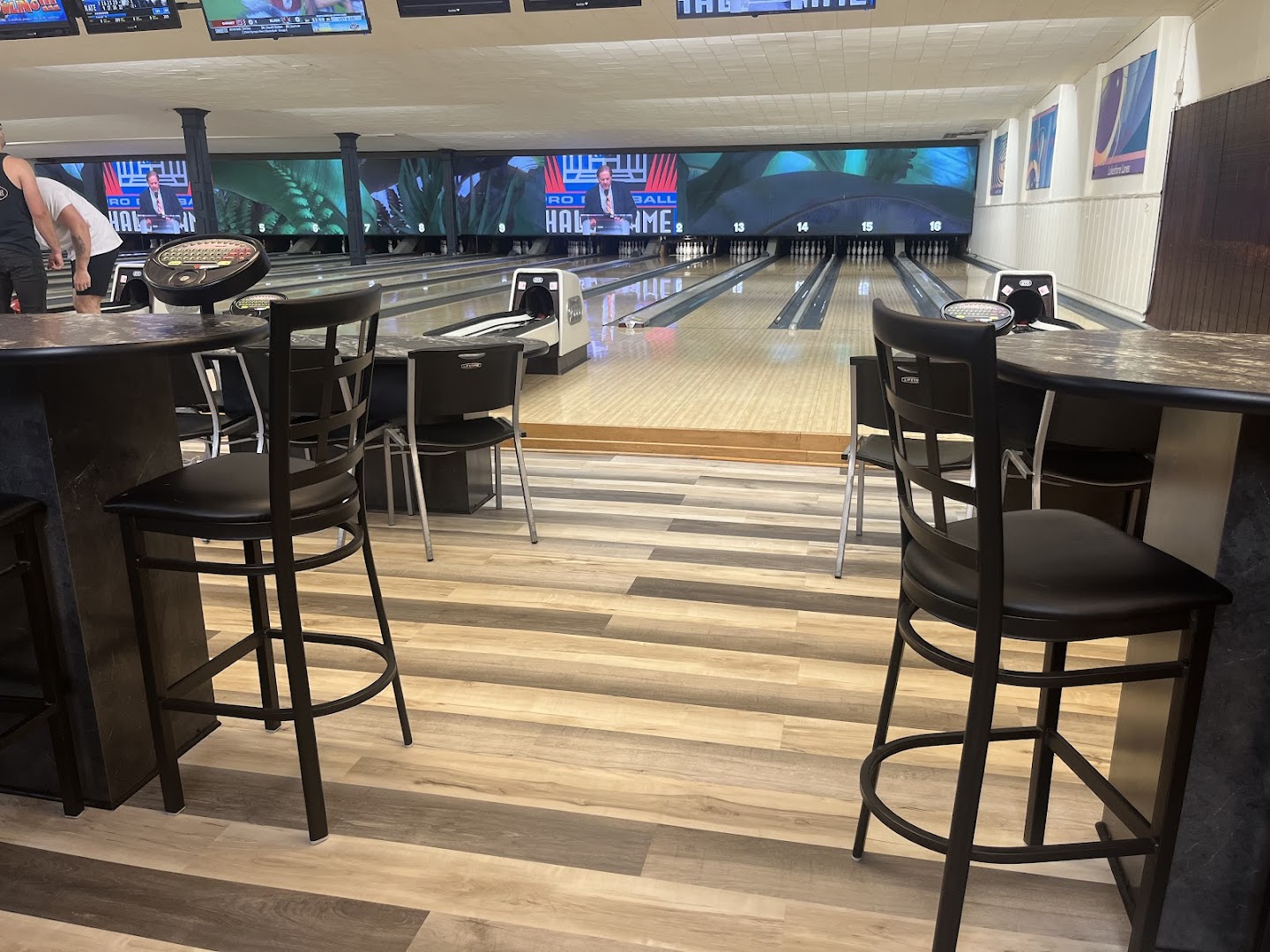 Lakeshore Lanes