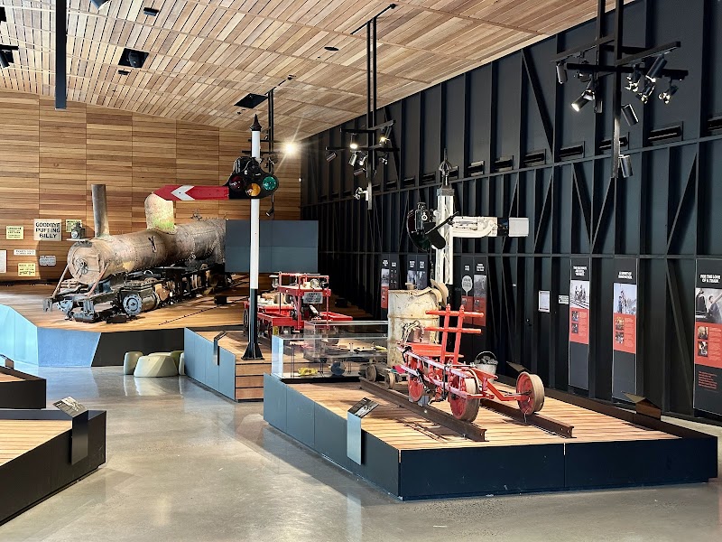 Photo of Lakeside Hall Museum in Victoria