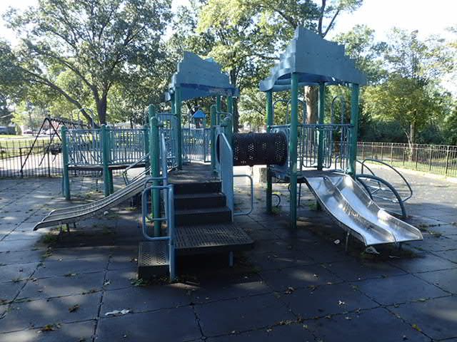 Lakeview Lane Playground
