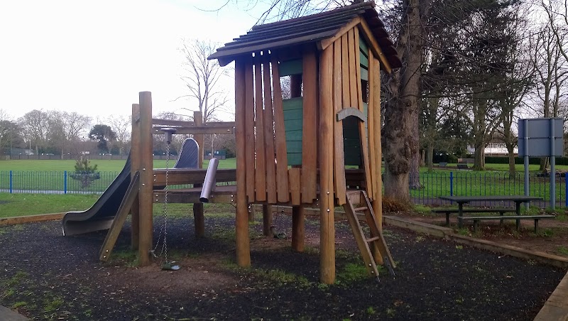 Lammas Park Play Centre Tippitoes Ealing photo 2