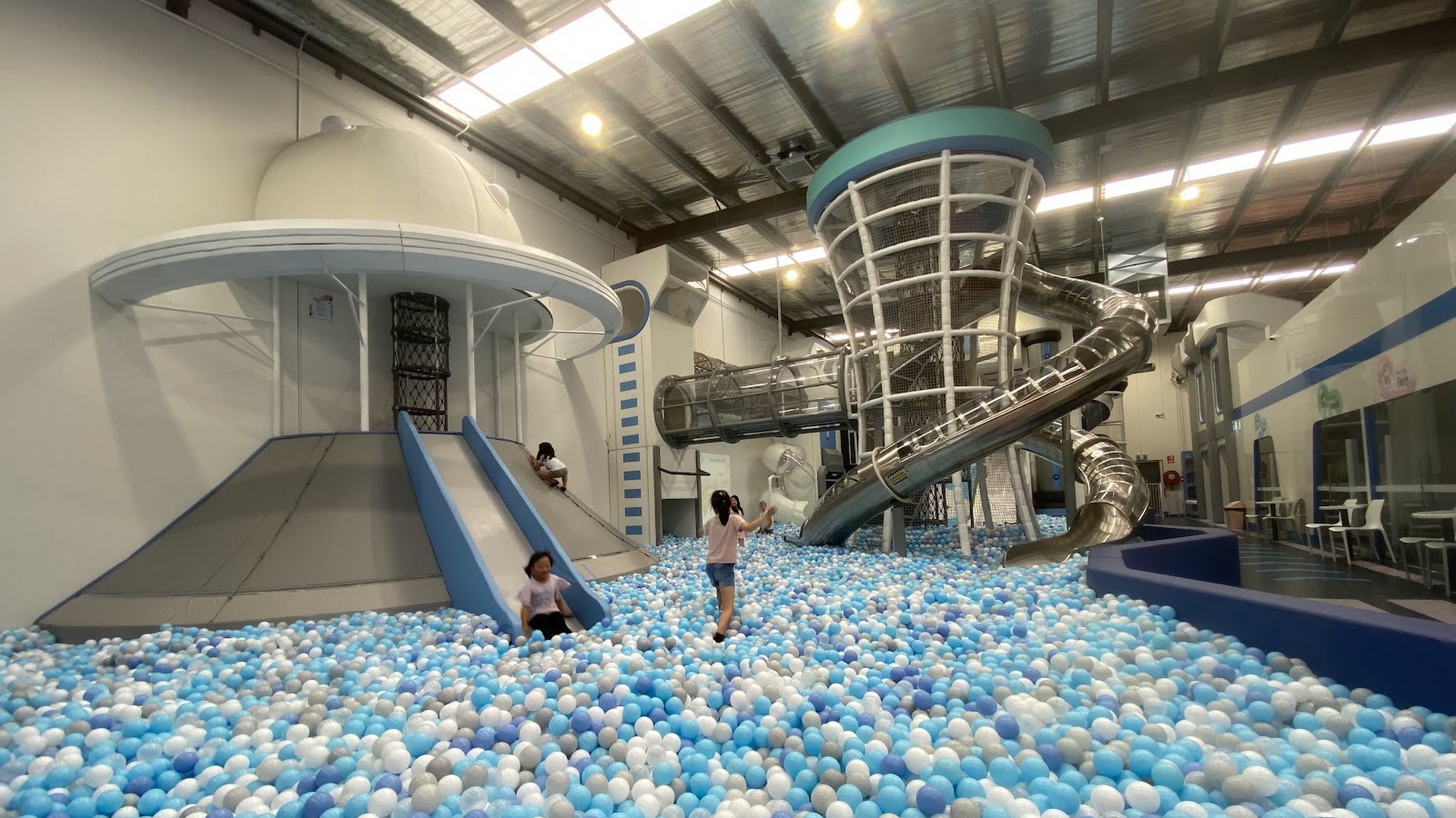 Landing Playcentre Ravenhall