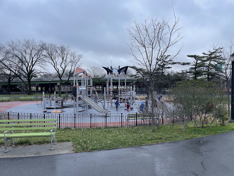Lawrence Playground photo 2