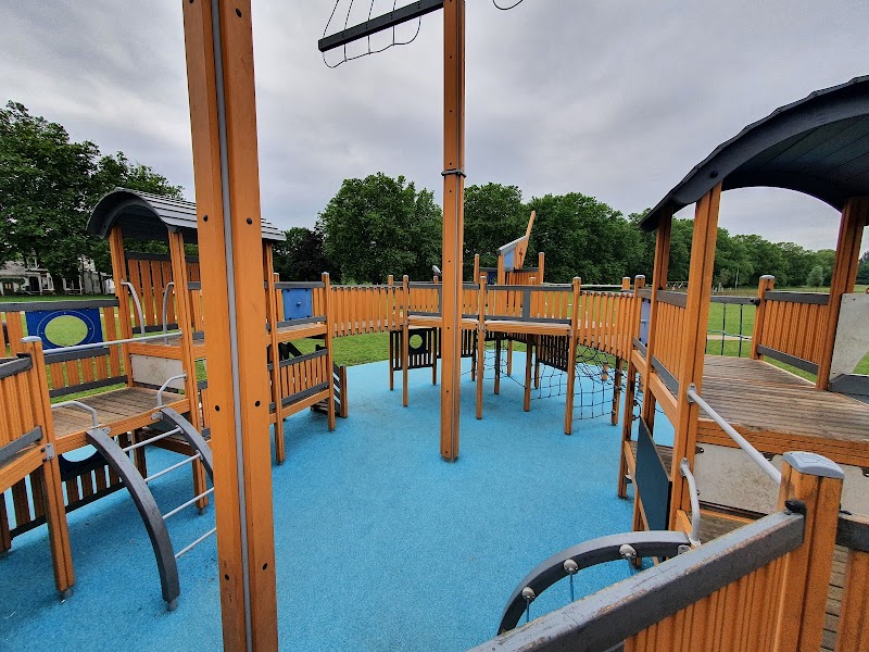 Leyton Jubilee Park photo 2