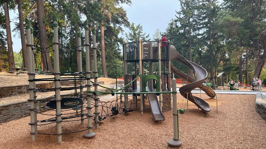 Lincoln Park Playground