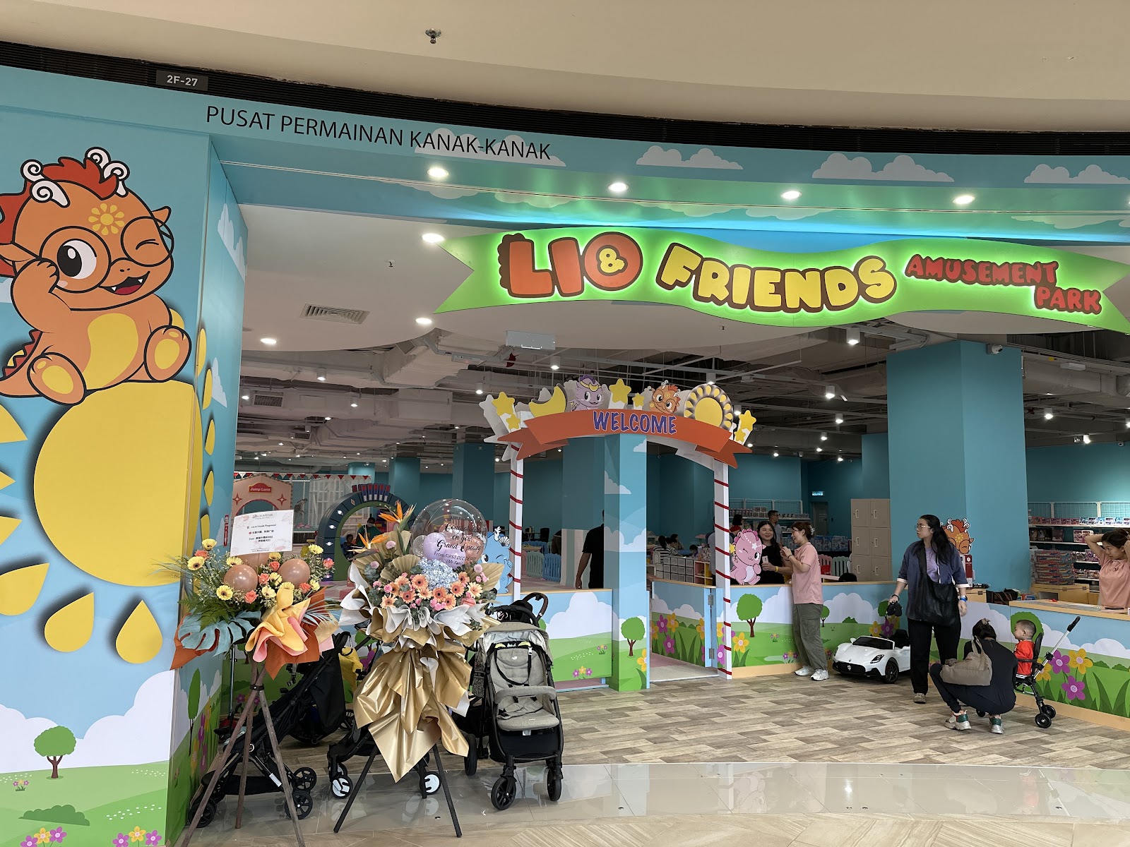 Lio & Friends Amusement Park