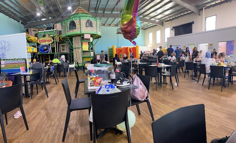Lollipop’s Playland and Cafe, Clyde North photo 3