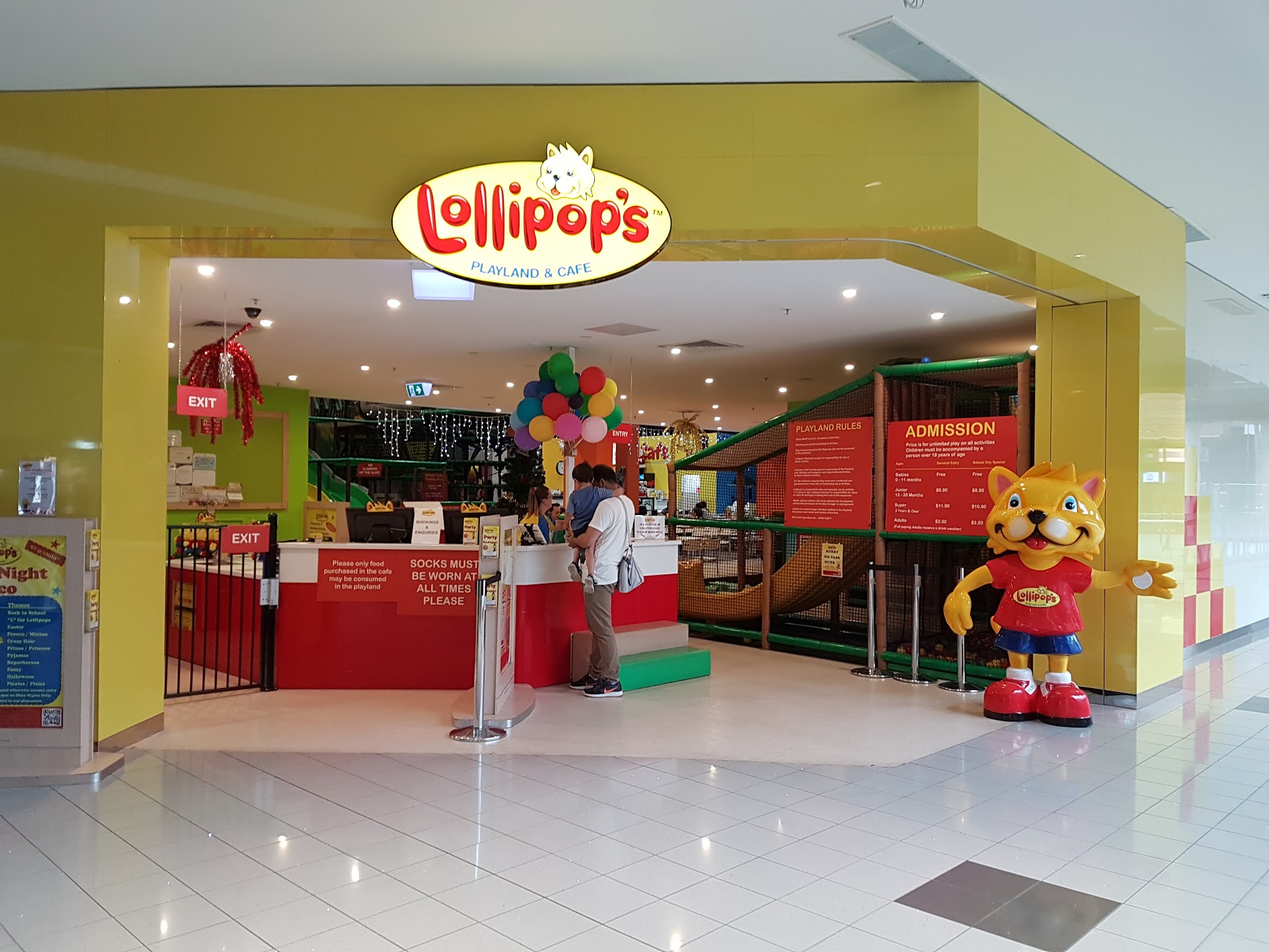 Lollipop's Playland and Cafe photo 2