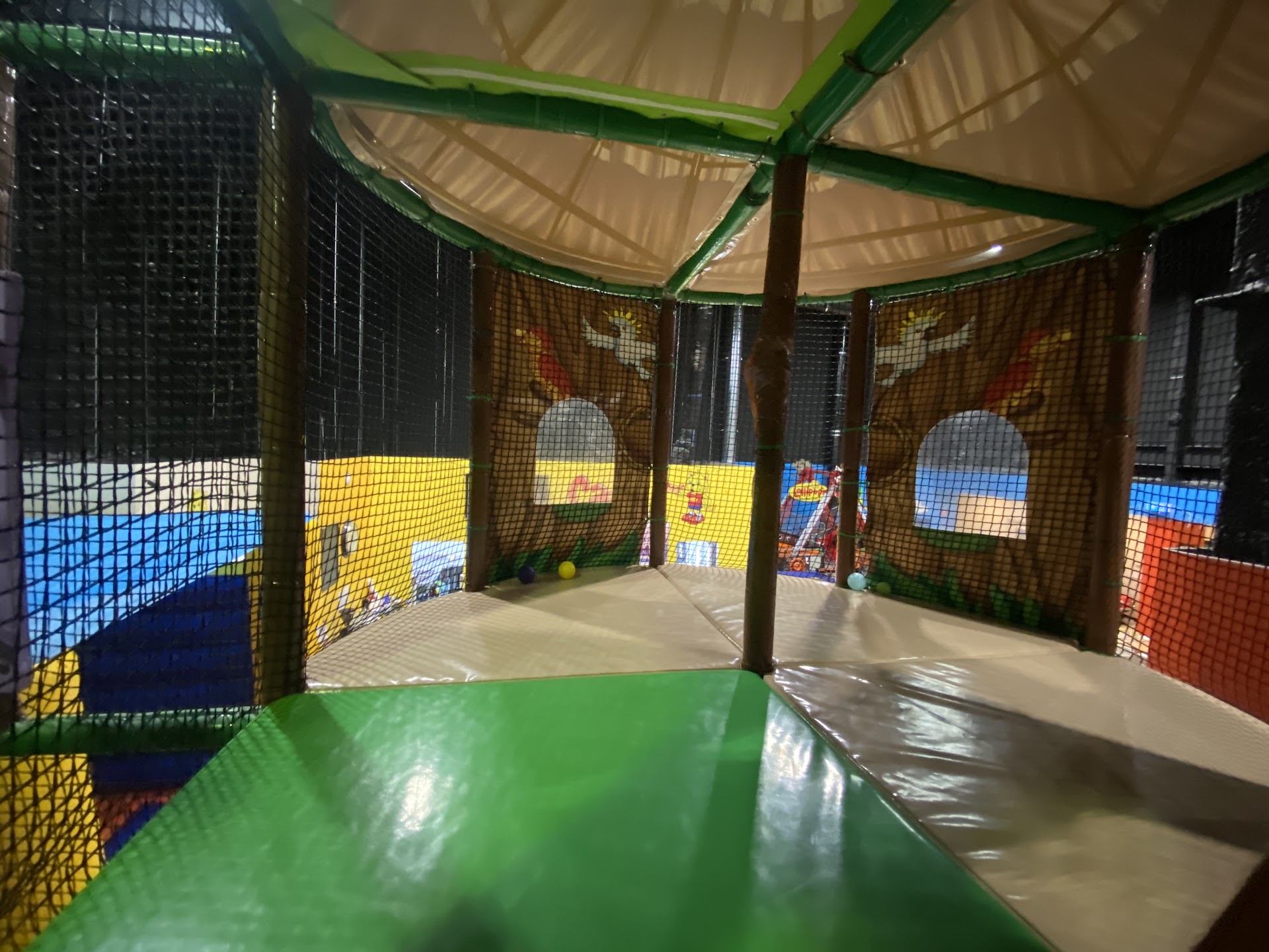Lollipop's Playland and Cafe