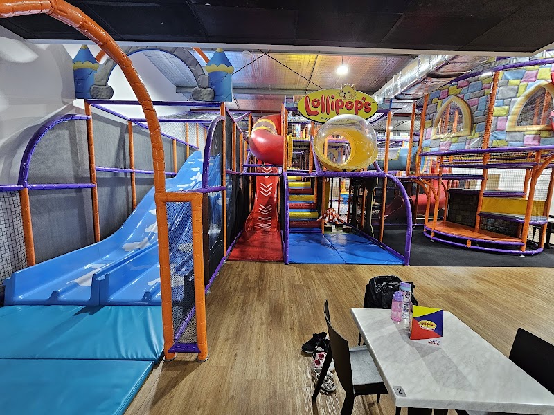 Lollipop's Playland and Cafe Knox photo 2