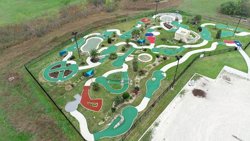 Longview Greens Miniature Golfing photo 2