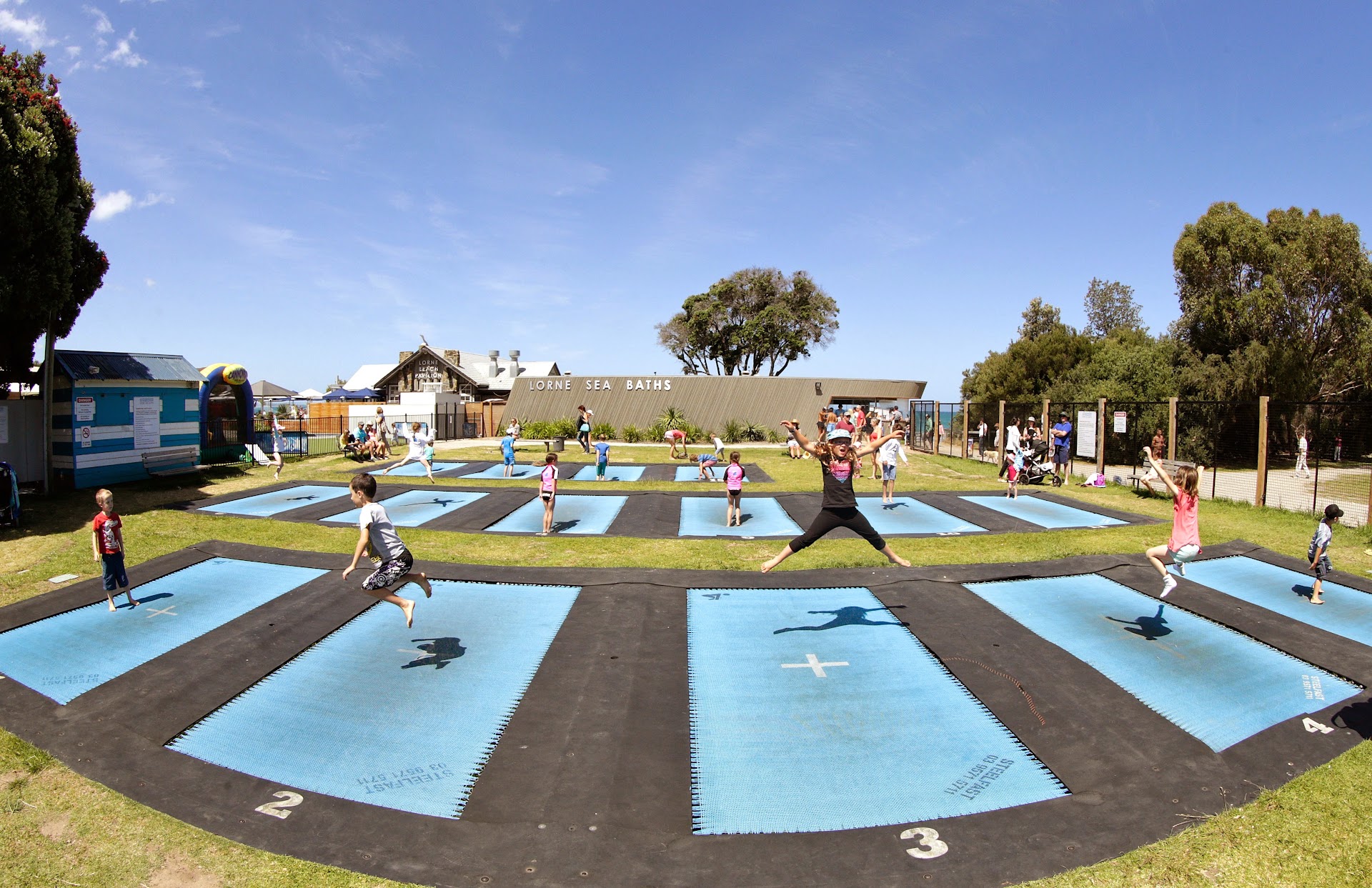 Lorne Sea Baths and Mini Golf photo 3