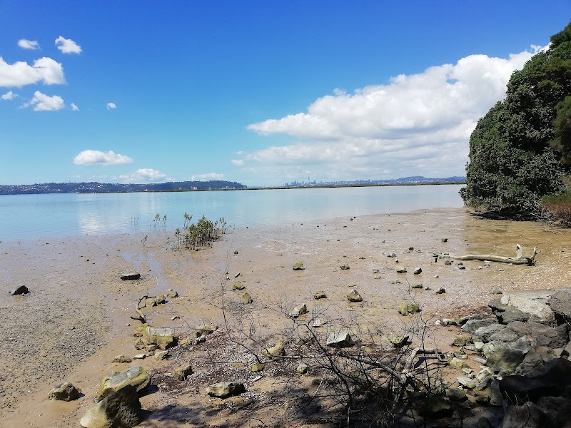 Luckens Reserve photo 3