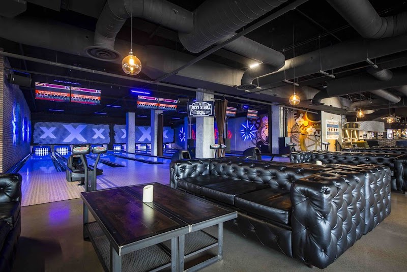 Lucky Strike Chicago photo 3