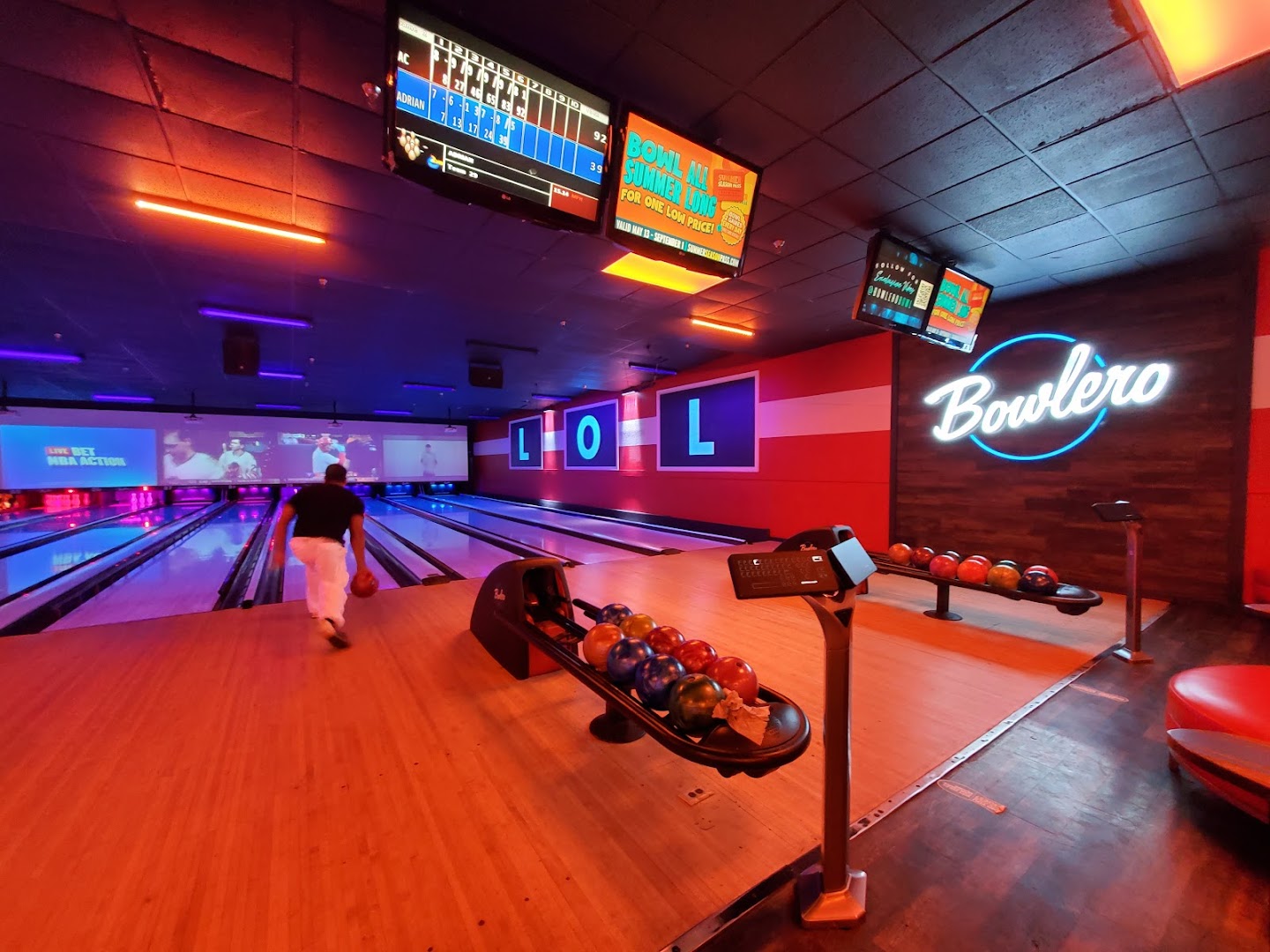 Lucky Strike Davie