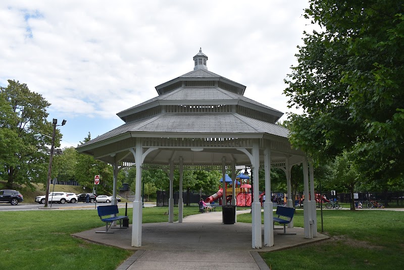 Lyndhurst Municipal Park photo 3